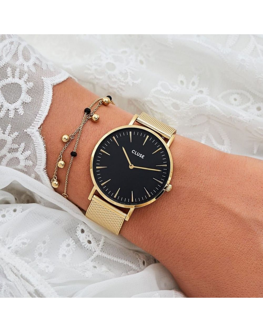 Montre CLUSE - Boho Chic Mesh Black, Gold Colour